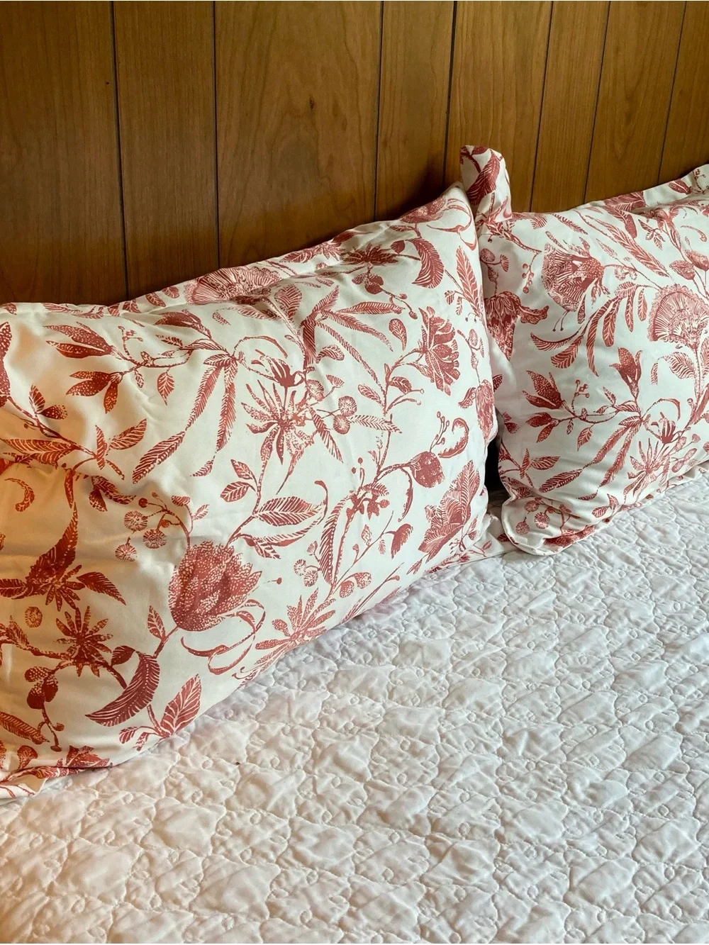 2 red on white pillow-shams in boho botanical monochrome print NWOT